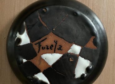 antika seramikler alıyoruz