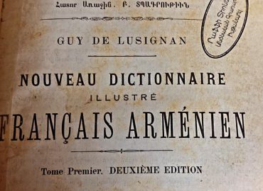 ermenice eski kitap alıyoruz