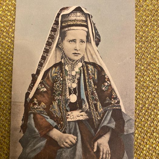 eski kartpostal alıyoruz