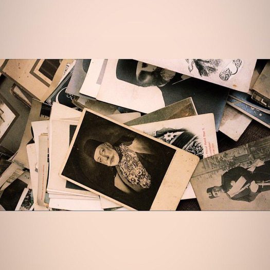 eski kartpostal alıyoruz