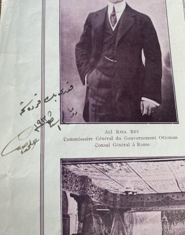 imzalı kitap alıyoruz